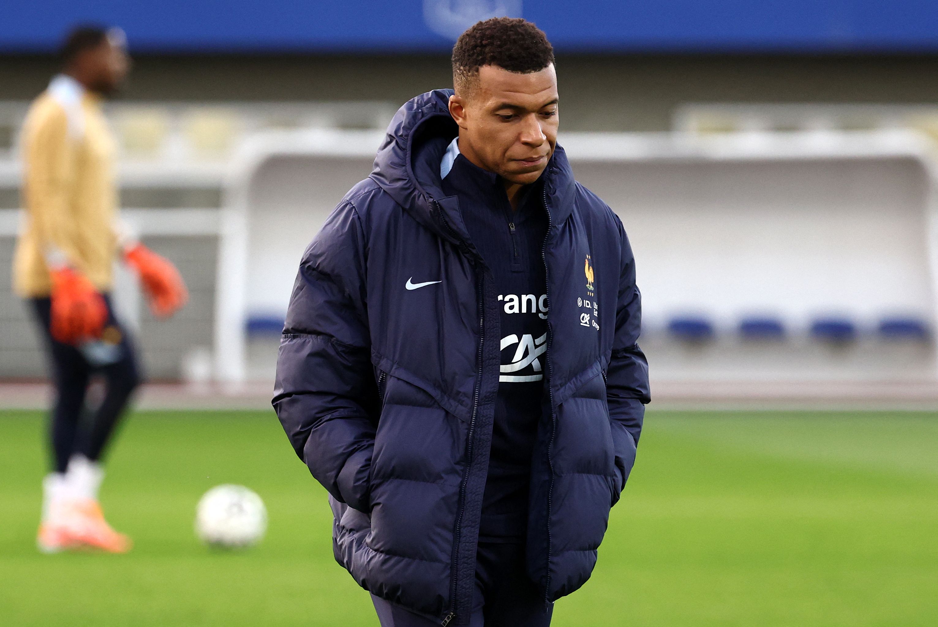 包含法国杯今晚再迎强敌，上海海港刷新队史纪录，主帅态度：球迷炸锅，训练强度明显提升的词条-九游