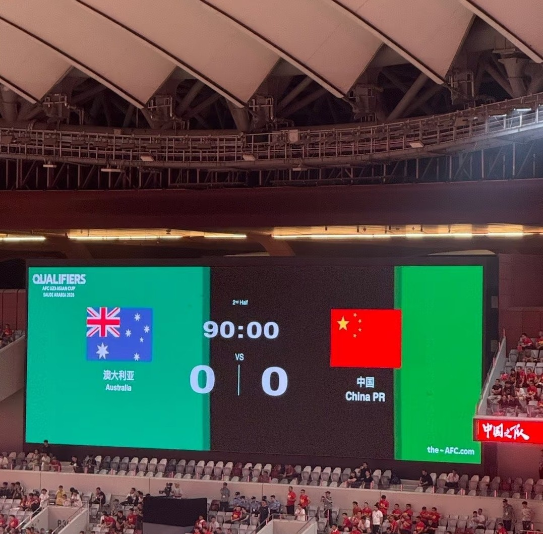 NBA季后赛倒计时，阿贾克斯国际比赛日篮板制胜，细节引发关注，质疑声仍在，团队化学反应显著的简单介绍-九游娱乐APP